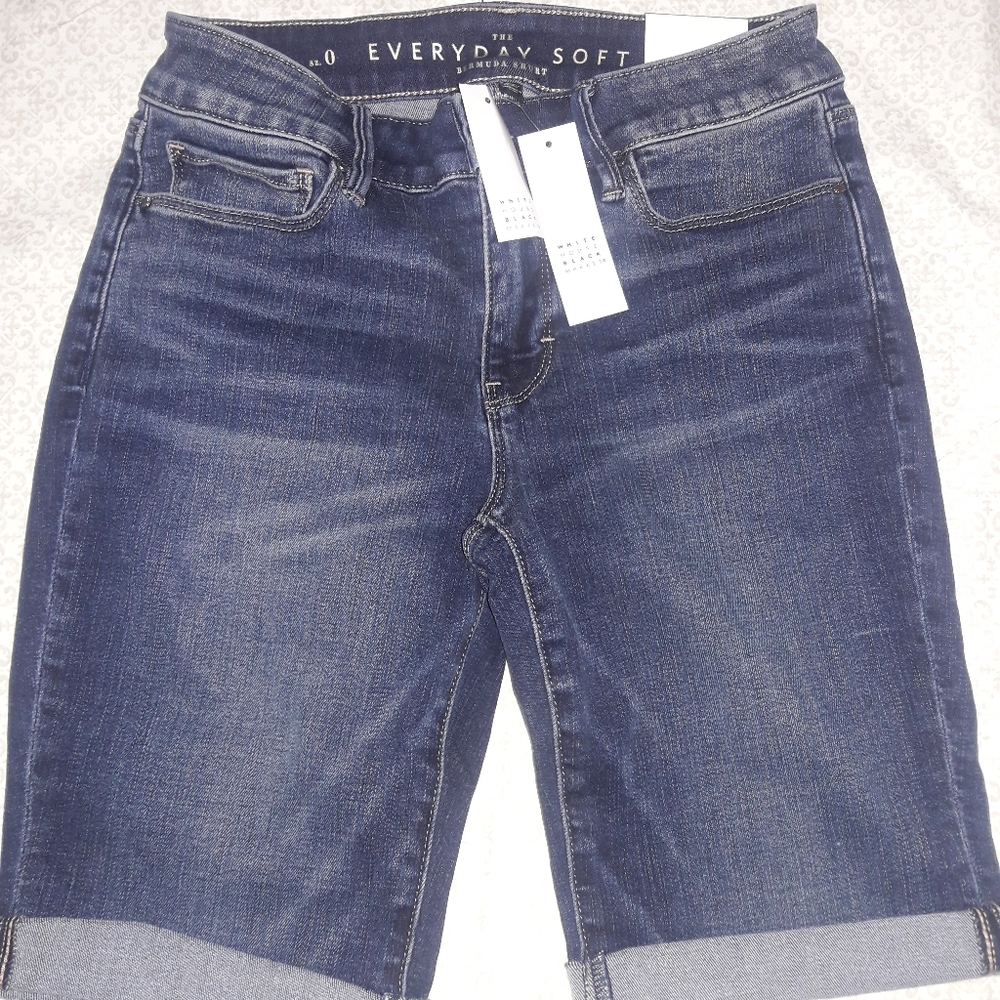 White House Black market Bermuda short pant